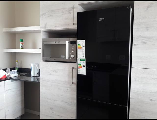 2 BEDROOM HOUSE RENTED IN SALISBURY PARK